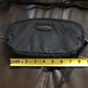 Keen wristlet wallet